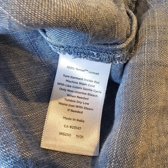 Talbots •Size Small• 100% Tencel Button Front Soft Blouse Square Neck Comfort - Picture 8 of 10